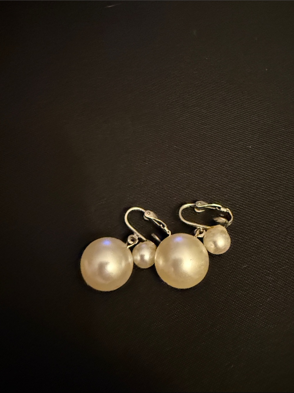 Classic Pearl Drop Clip-On Earrings - Cream Pearls